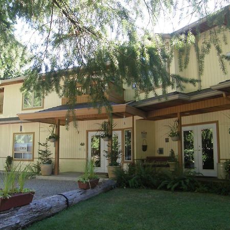 Cedar Wood Lodge Bed & Breakfast Inn Port Alberni Exteriér fotografie