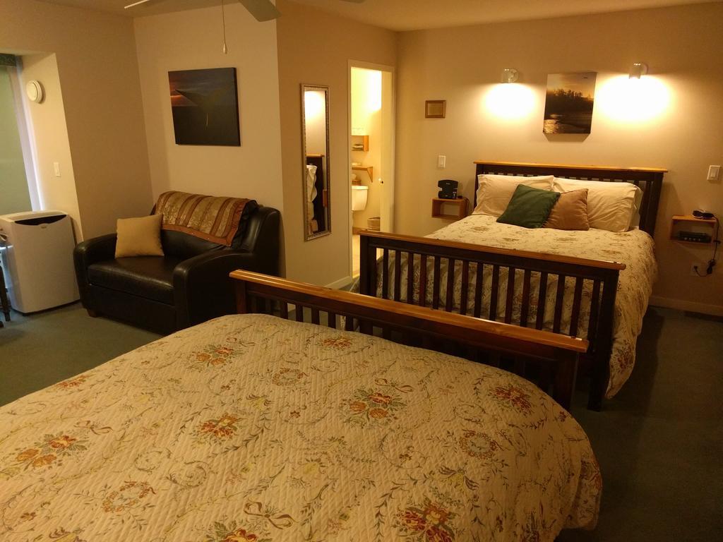 Cedar Wood Lodge Bed & Breakfast Inn Port Alberni Exteriér fotografie