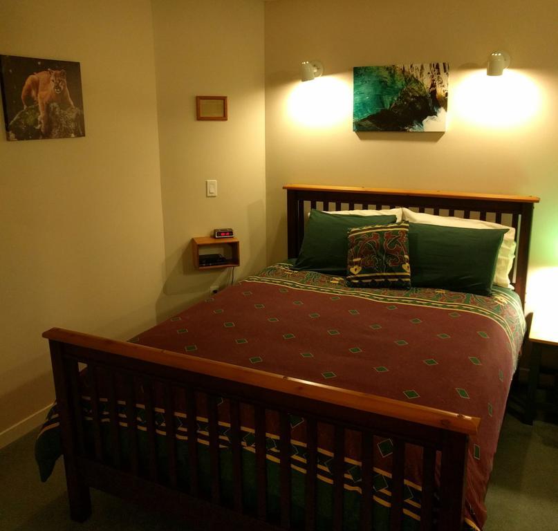 Cedar Wood Lodge Bed & Breakfast Inn Port Alberni Exteriér fotografie