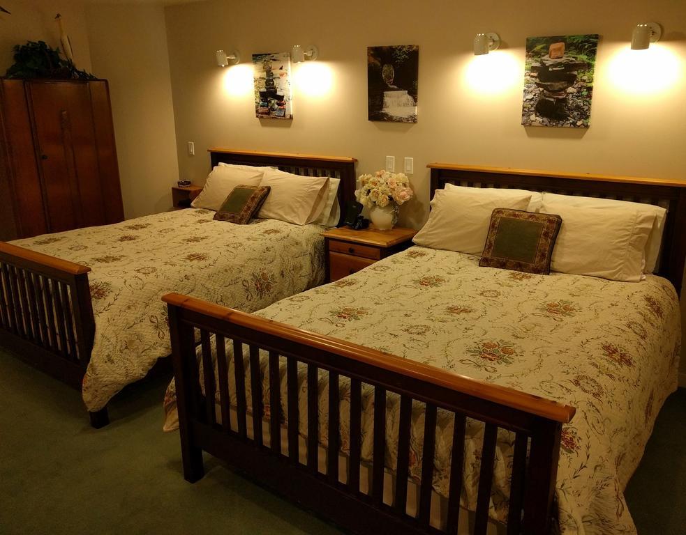 Cedar Wood Lodge Bed & Breakfast Inn Port Alberni Exteriér fotografie