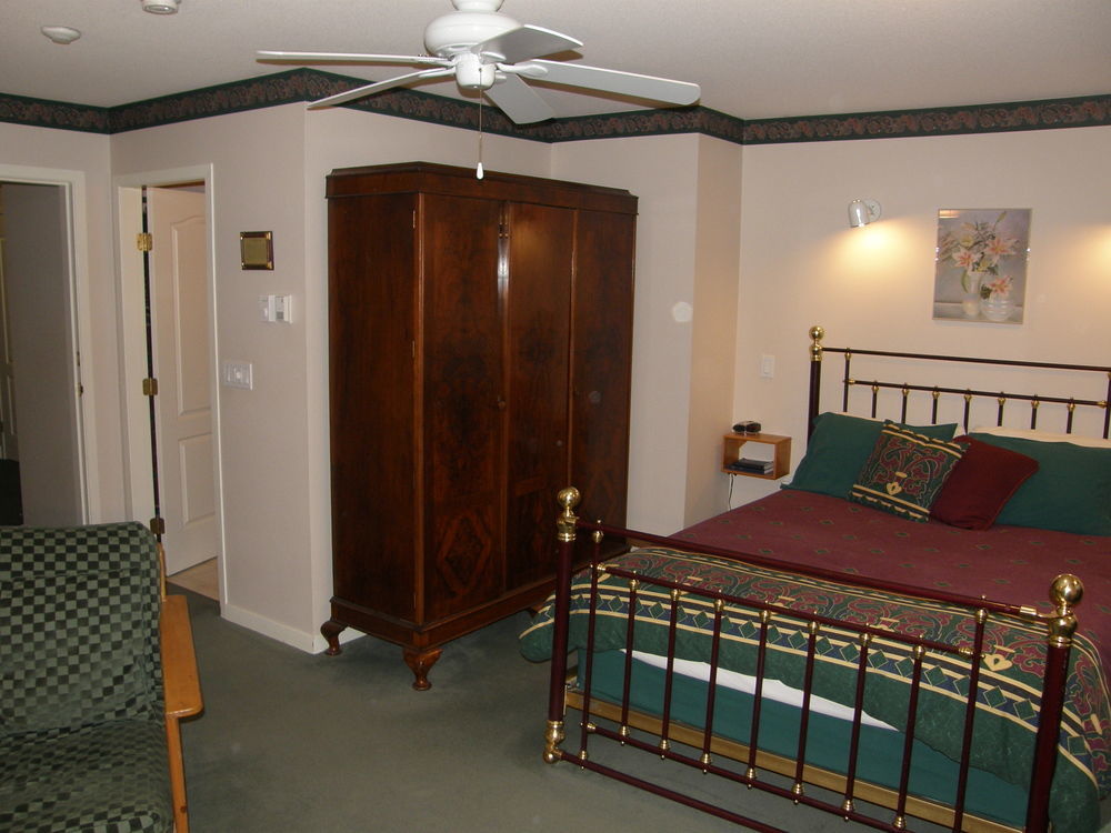 Cedar Wood Lodge Bed & Breakfast Inn Port Alberni Exteriér fotografie